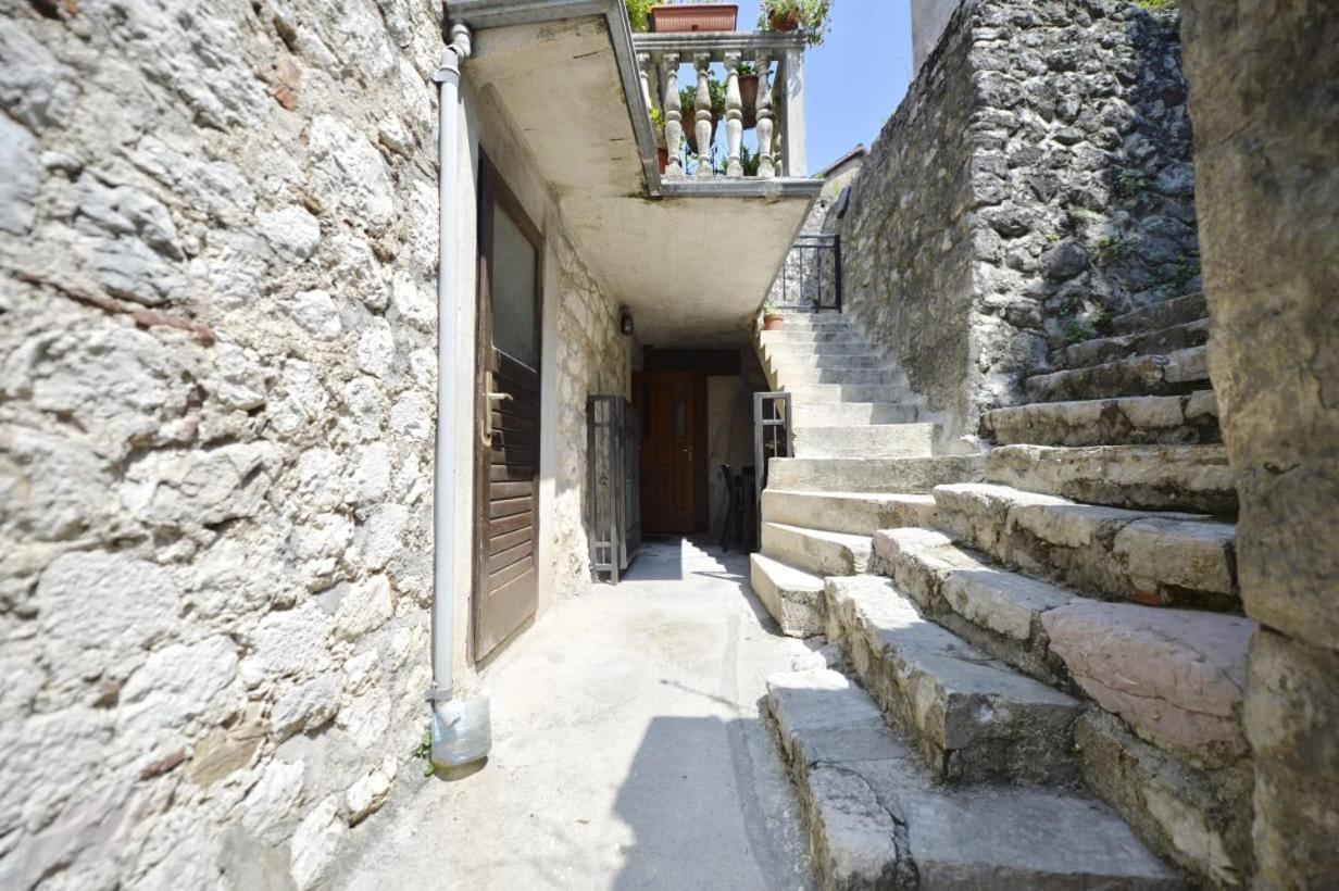 Apartment Amigo Old Town Kotor Bagian luar foto