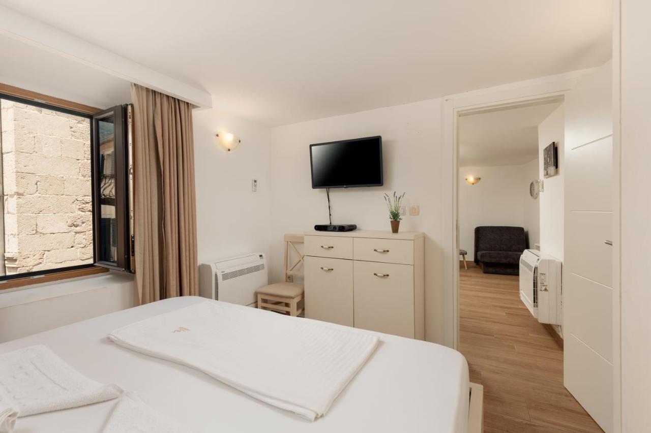 Apartment Amigo Old Town Kotor Bagian luar foto
