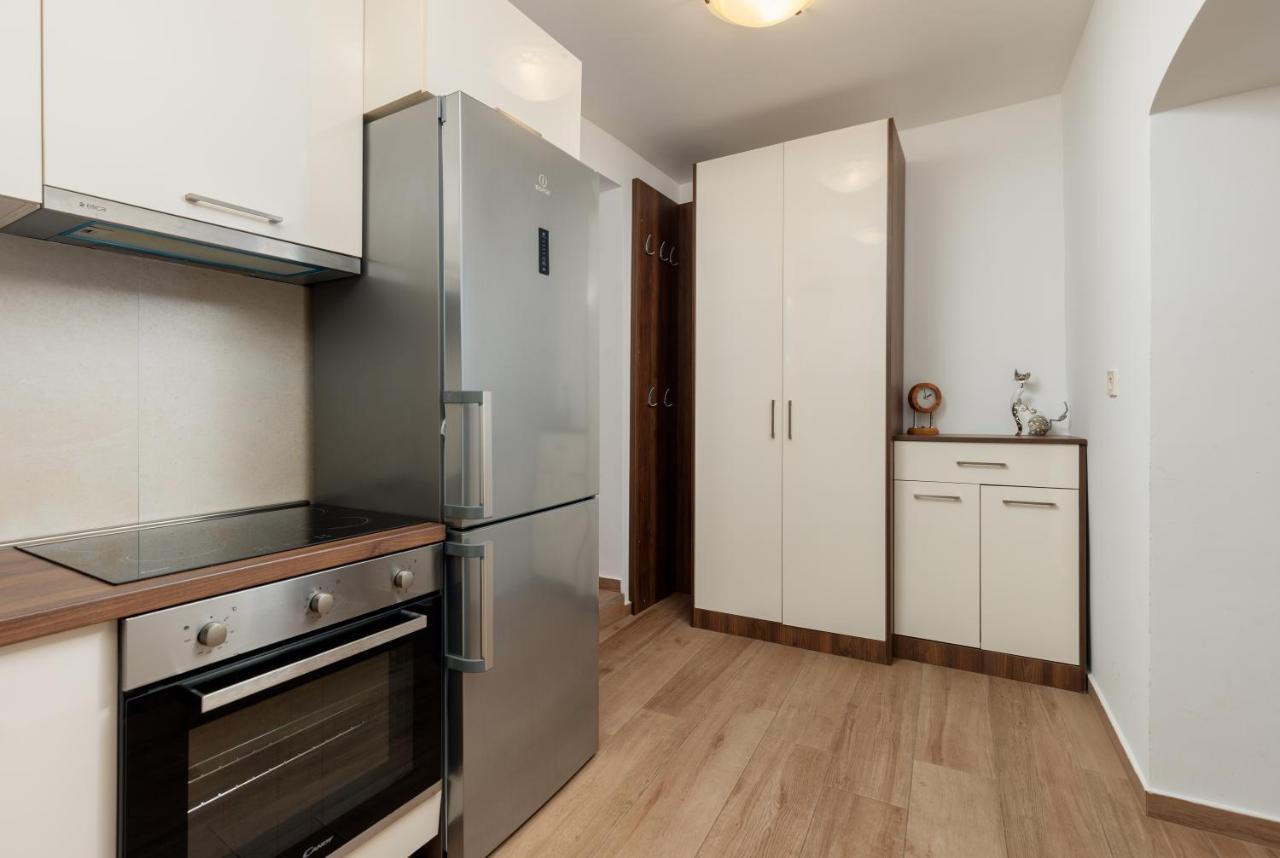 Apartment Amigo Old Town Kotor Bagian luar foto