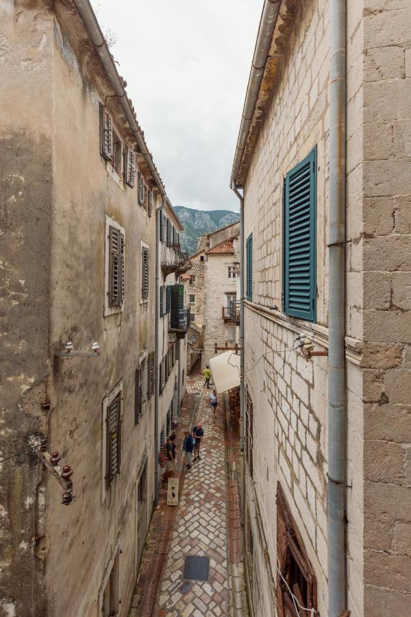 Apartment Amigo Old Town Kotor Bagian luar foto